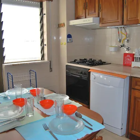 At Ocean View アパート *