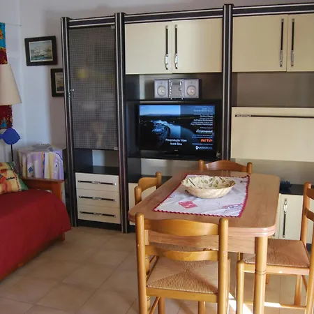 At Ocean View モンテ・ゴルド