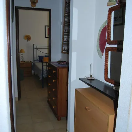 At Ocean View アパート