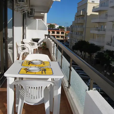 At Ocean View * Monte Gordo